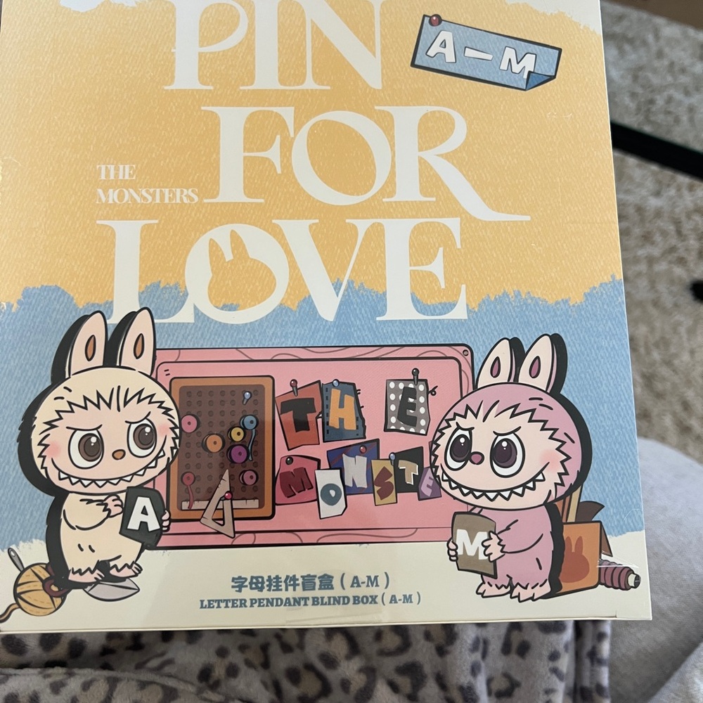 13 Pin for Love Letter Pendant Blind Box
Set A-M